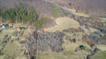 Predaj pozemku o výmere 3658m2 v obci Ostrý Grúň - 6