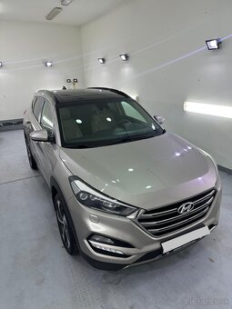 Hyundai Tucson 2.0CRDi Premium 4X4, AUTOMAT//FULL VÝBAVA - 6