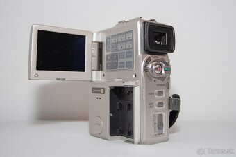 Sony Handycam mini dv DCR-PC1E - 6