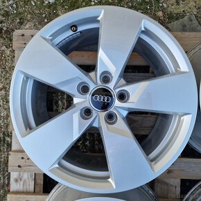 ORIGINÁL AUDI HLINÍKOVÉ DISKY 5x112 R17 - 6