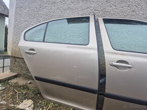 Predám dvere na Škoda Octavia II 2 kód farby 9201 - 6