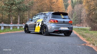 Volkswagen Golf 6R - 6