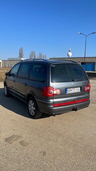 Volkswagen Sharan 1.9 TDi 85kW 4x4 2005 - 6