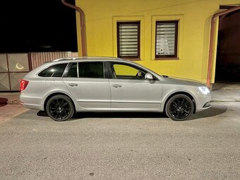 Škoda superb combi 2 facelift  2.0tdi 4x4 - 6