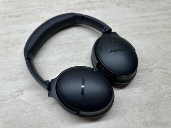 Bose QuietComfort Headphones - 6