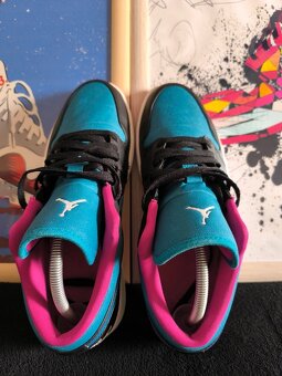 "RARE" Jordan 1 low South Beach - 6