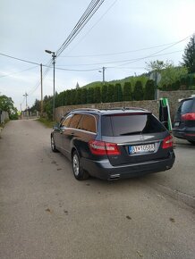 Mercedes Benz E200 - 6