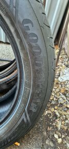 Predám 2ks.letné pneu goodyear  265/50R20 111V. - 6