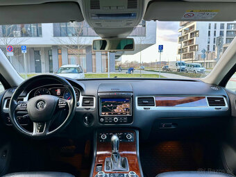 Volkswagen Touareg 3.0 tdi 4motion - 6