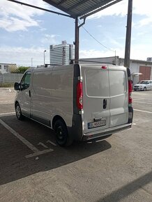 Opel Vivaro 2012 - 6