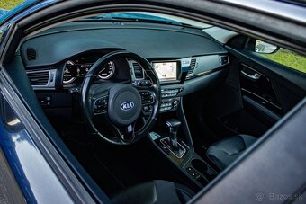 Kia Niro Hybrid 1.6 GDi Gold AT - 6