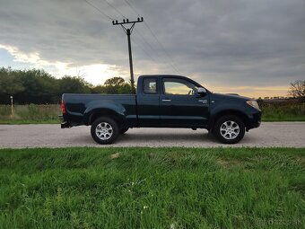 Toyota Hilux 4x4, Extra Cab, 2,4 D-4D, rv.2008 - 6