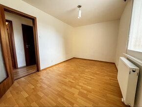 Na predaj 3-izbový byt o výmere 70 m² na sídlisku Ľadoveň - 6