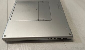 Apple MacBook Pro C2D 15” 2006 - 6