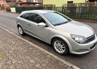 Opel Astra GTC 1,4i pravidel.servis klima benzín manuál - 6