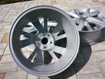 Volkswagen,Škoda,Seat, - 5x112 r17 - 6