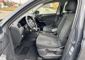 Volkswagen Tiguan 1,5 TSI DSG ELEGANCE benzín automat 110 kw - 6