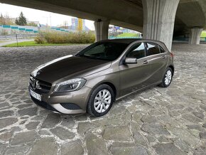 Mercedes A180 A/T - 6