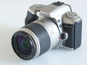 Minolta Dynax 4 + AF 28-100 mm f/3,5-5,6 D - 6