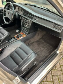 1990 Mercedes-Benz 190 2.5 16V - 6