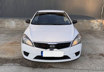 KIA ceed 2010 1.6 crdi - 6