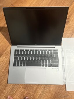 HP ZBook firefly 14 inches - G11 - 6