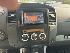 Nissan Pathfinder 3,0D   V6 - 6