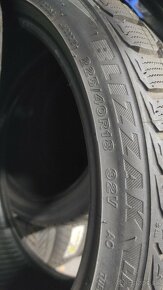 Bridgestone 225/40r18 zimné - 6