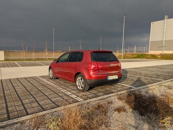 VOLKSWAGEN GOLF 5 1.6 benzín - 6