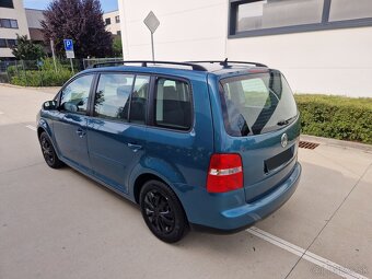 Volkswagen Touran 2.0 TDI DSG - 6