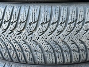 PREDÁM 4 kusy zimné pneumatiky KUMHO 205/65 R15 94T - 6