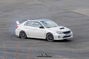 Subaru impreza WRX STI - 6