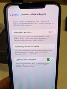 Na predaj IPhone 11pro max 256gb - 6