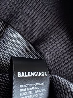 Balenciaga sveter - 6