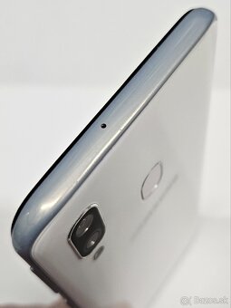 Samsung Galaxy A40 - 6