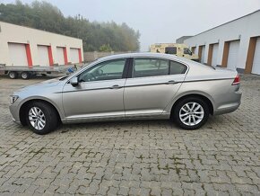 Volkswagen Passat 1.6 TDI M6 Comfortline DVD ACC Kamera R16 - 6