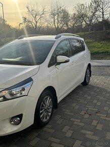 Toyota Verso 1.8 benzín - 6