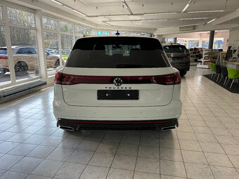 VW Touareg R line, Black paket,PANO,Vzduch,nové DPH - 6