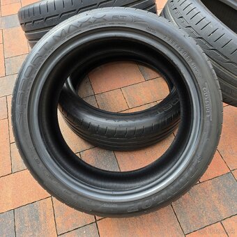 Letné pneu 225/45 R19 Dunlop SportMaxx RT, 5,8mm dezén - 6