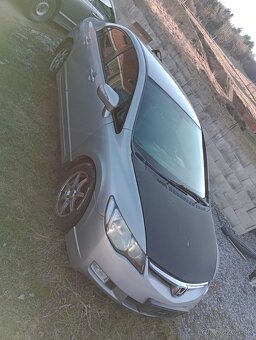 Honda civic 1.8 benzin - 6