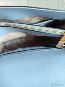 Michael Kors Whitney PALE BLUE kabelka - 6