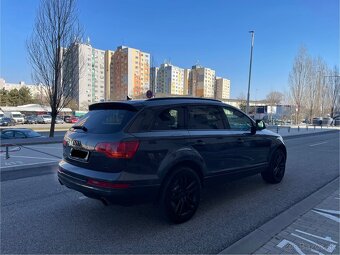 AUDI Q7 4.2FSI 7miest - 6