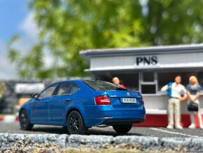 ŠKODA Predam zberatelsky model v mierke 1:43. - 6