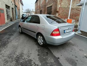 Toyota Corolla 1.4 VVT-i E12 sedan Linea Terra - 6