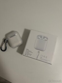 air pods  - 6