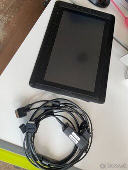 Grafický tablet Wacom LCD Cintiq 13HD + Creative Pen - 6