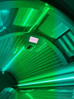 LUXURA X7 42 HIGHBRID horizontalne kolagenove solarium - 6