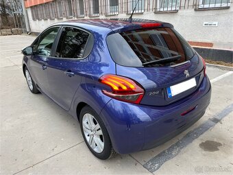 Peugeot 208 - 6