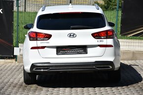 Hyundai i30 CW Kombi 1.6 CRDi AUTOMAT FAMILY SR 2020 - 6