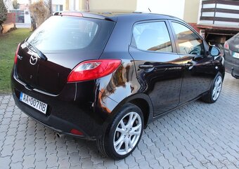 • MAZDA 2 1.3i, 63 kW, benzín, 5-st. manuál, r.v. 2009 • - 6